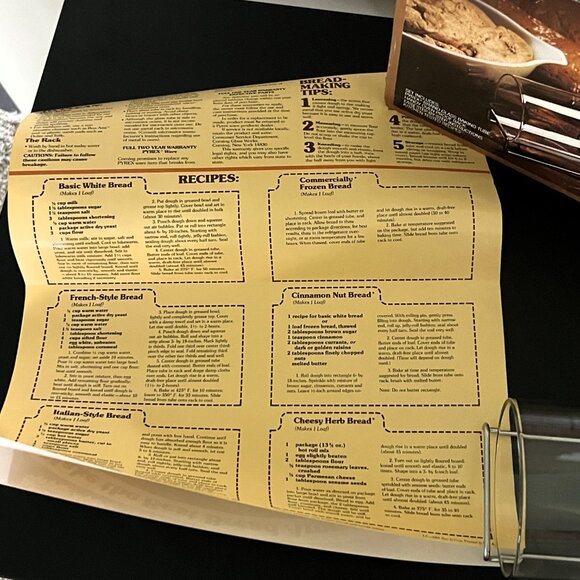 Vintage Pyrex Bake-a-Round  Bread Making Tube 1977 Original Box & Instructions - Picture 3 of 13